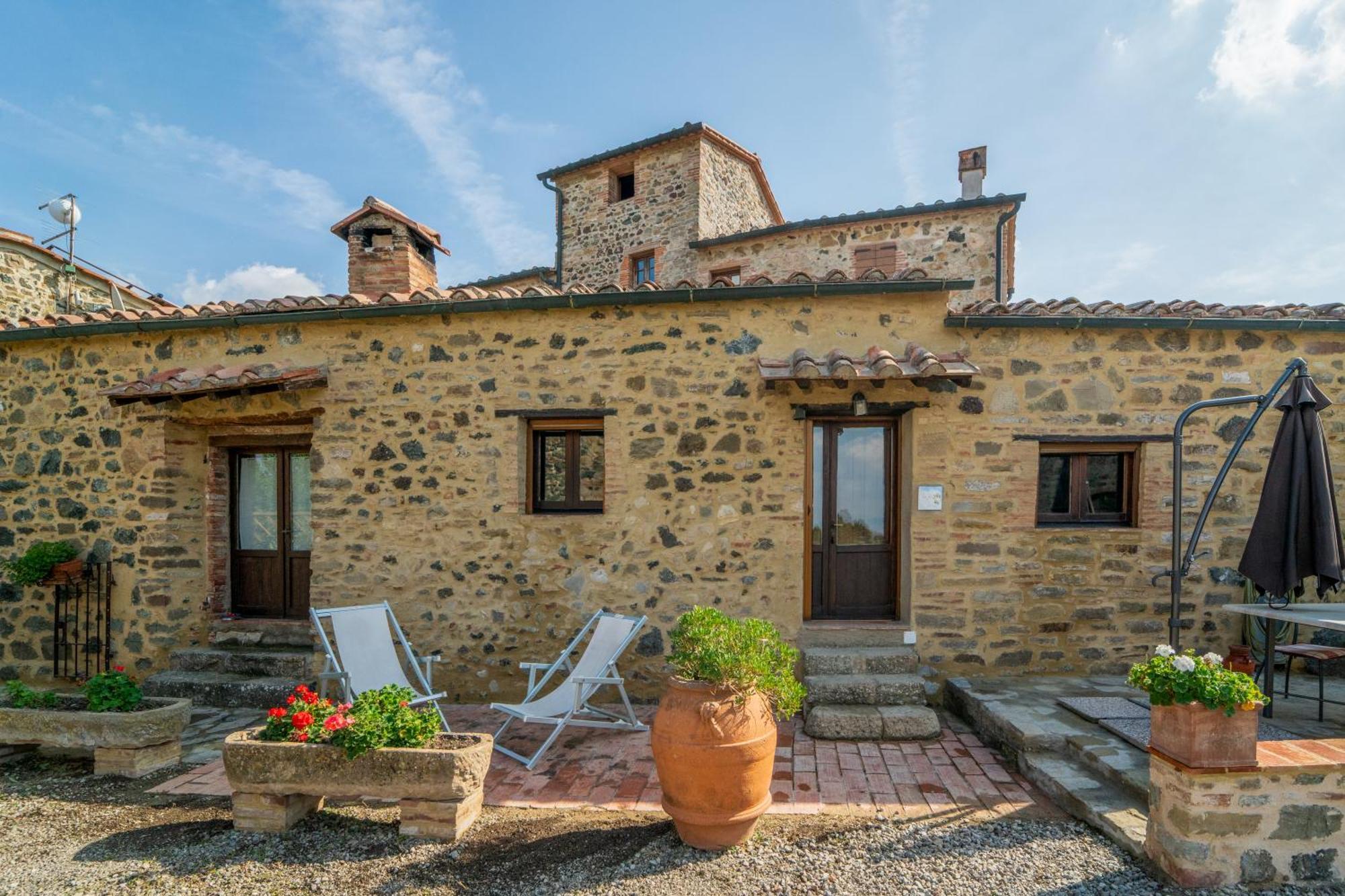Borgo Cerbaiola * Montecastelli Pisano