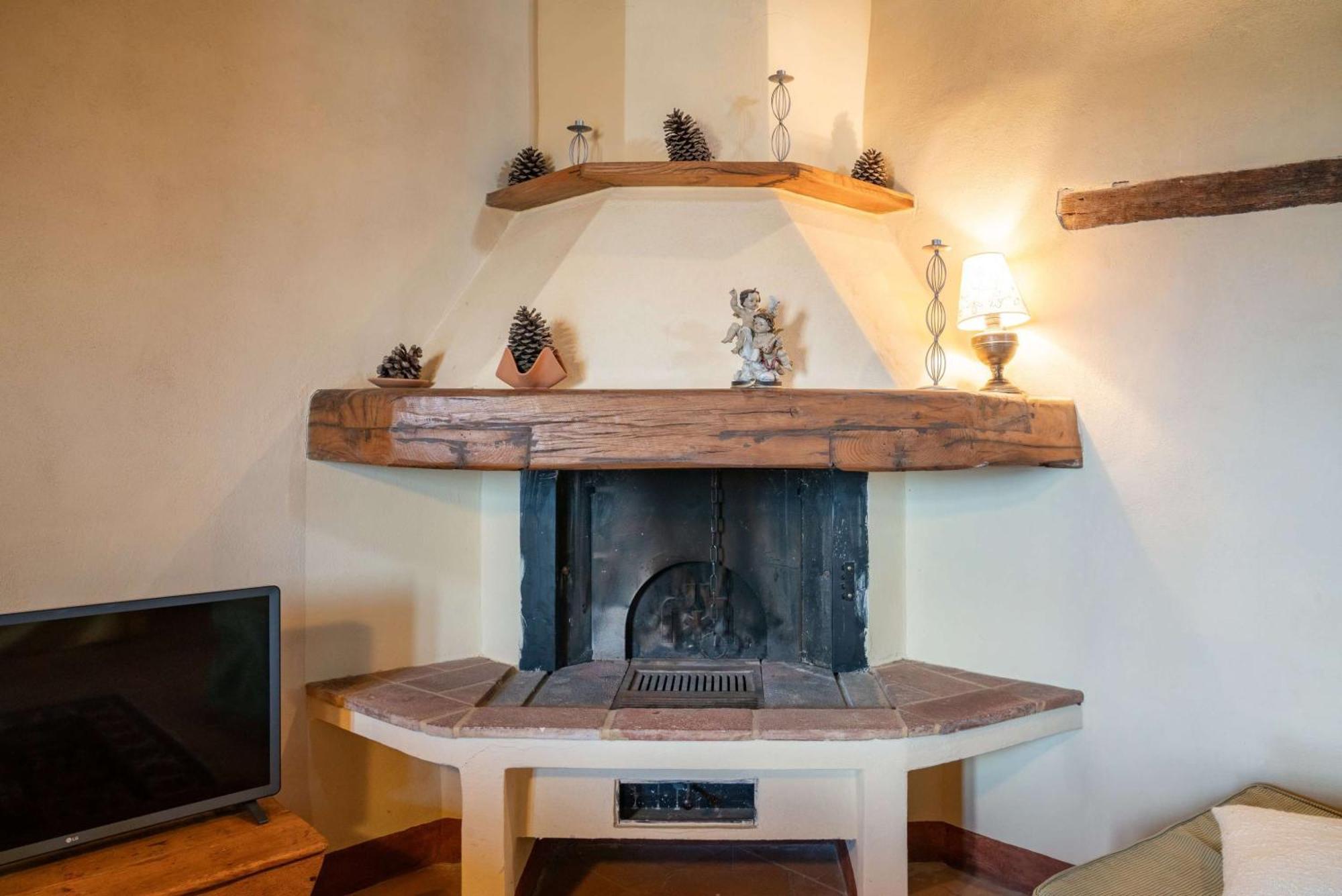 Borgo Cerbaiola Country house *