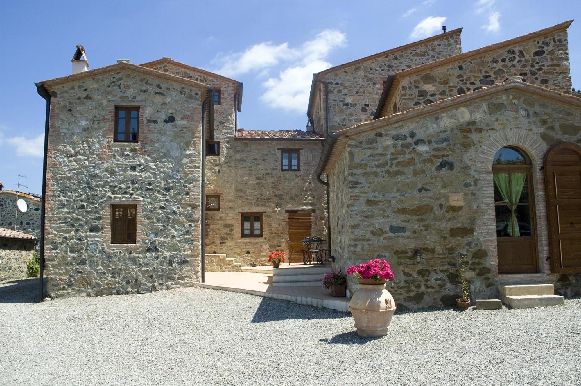 Borgo Cerbaiola * Montecastelli Pisano