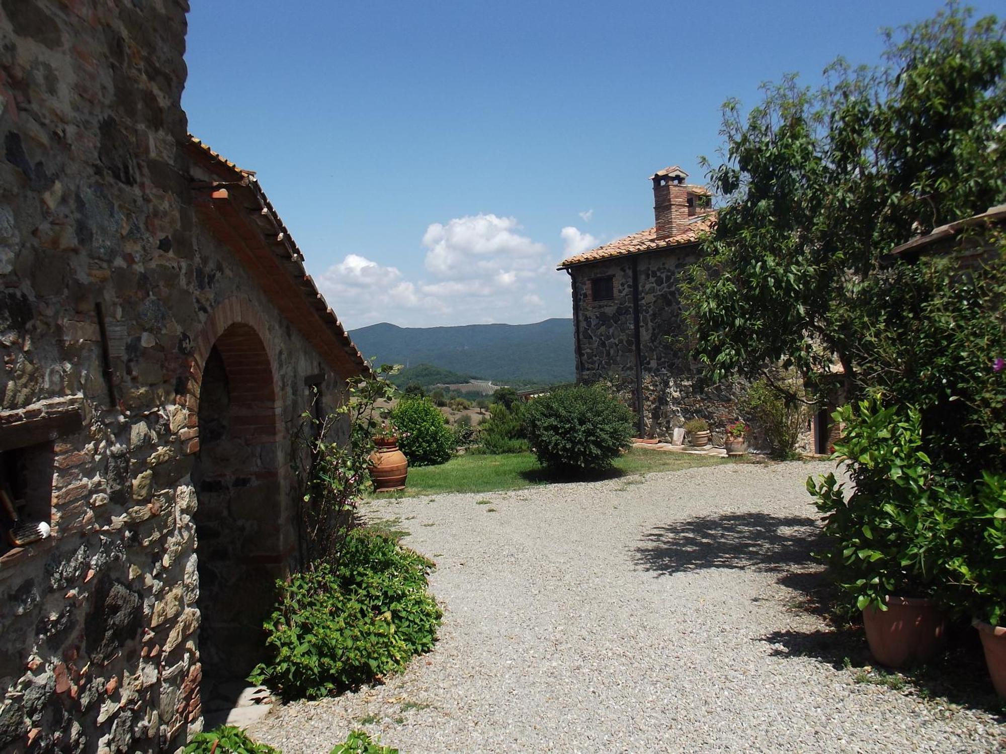 Country house Borgo Cerbaiola *